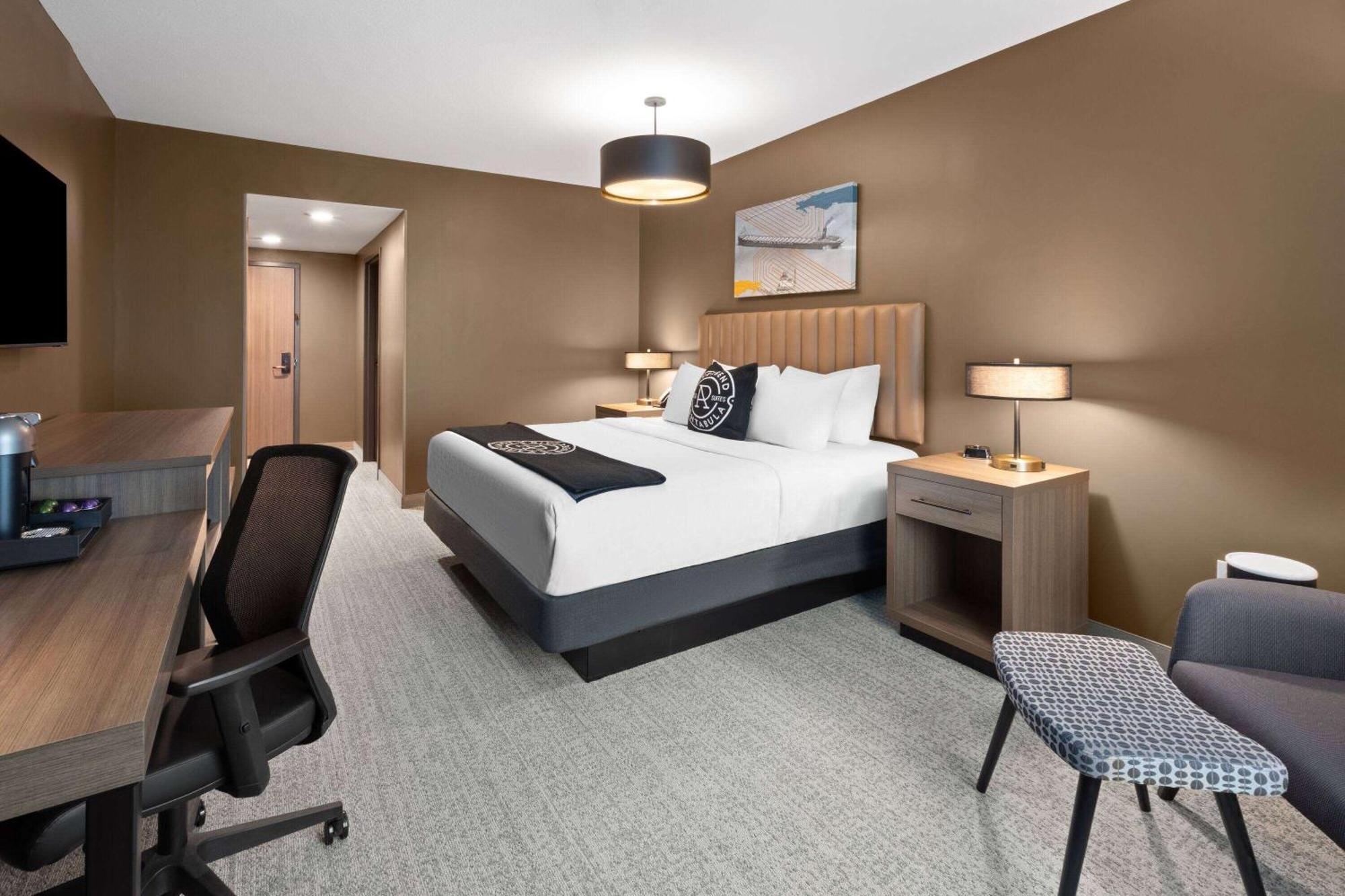 Riverbend Hotel And Suites, Trademark Collection By Wyndham Ащабюла Екстериор снимка